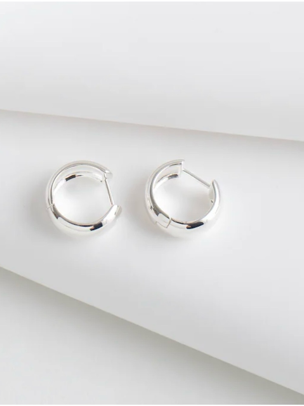 Madewell NWT Demi-Fine Sterling Silver small Hoop Earrings NR280